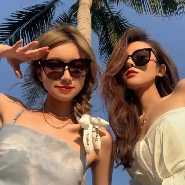 网美嬉游记海报